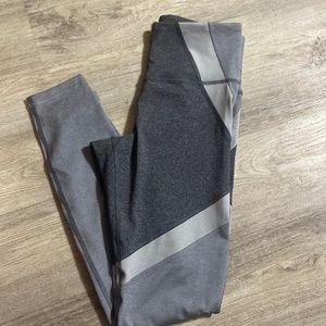 Women’s athletic leggings